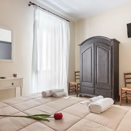 Villamari فندق مبيت وإفطار 3*