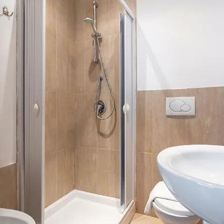 فندق مبيت وإفطار Villamari 3*